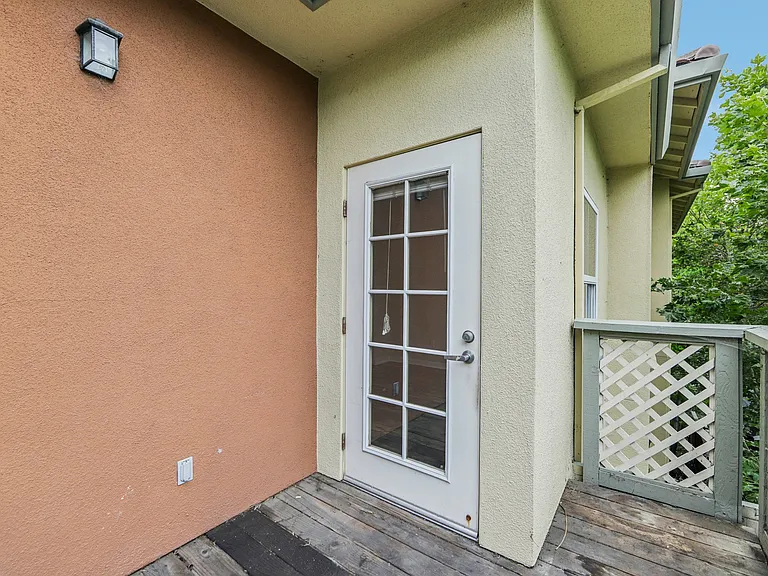 Gadberry Court — Photo 10