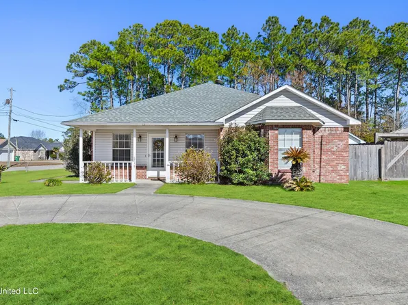 8716 Marina Ave, Ocean Springs, MS 39564