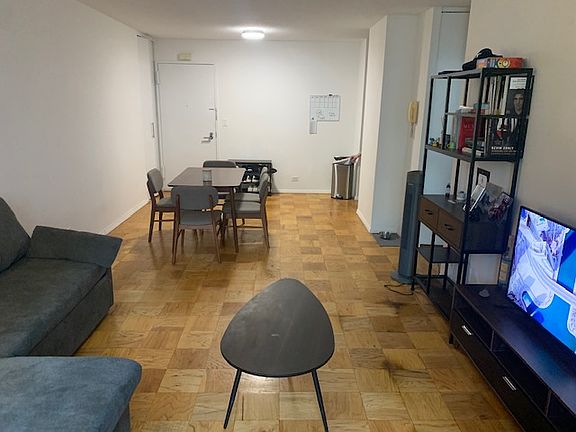 4th image of 230 W 55th St APT 22