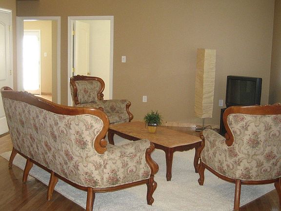 Gorgeous hardwood floors and FURNISHED!