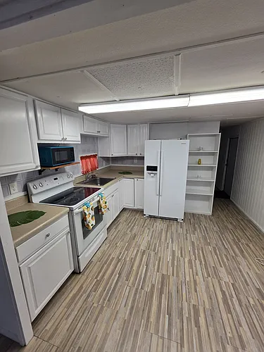 61 Lawrence Ct Photo 1