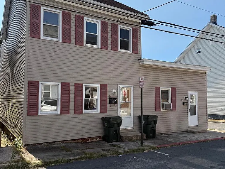 66 Elizabeth St — Photo 1