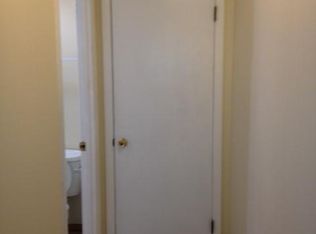 919 Boxwood Dr #106, Mount Prospect, IL 60056
