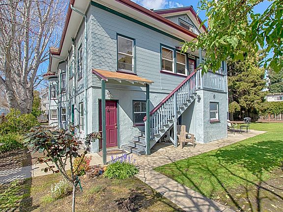 4th image of 419 Lincoln St