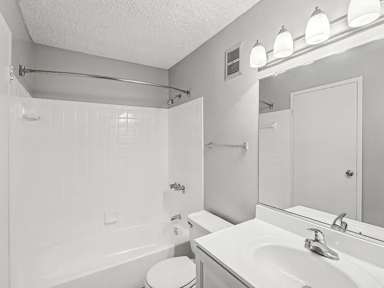 The 1201 Apartments — Photo 91