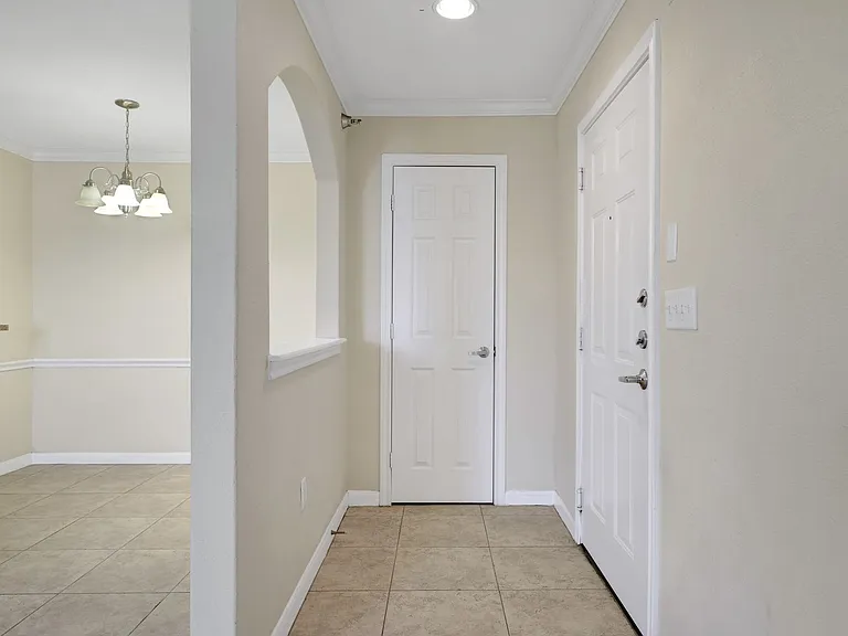 7323 Snowden Rd — Photo 3