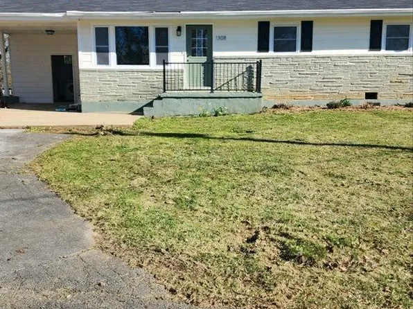 1308 Lynnwood Cir E, Johnson City, TN 37604