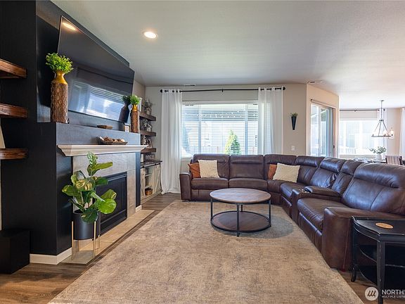 5th image of 9964 Justman Street SE