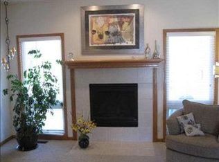 8123 S 93rd St, La Vista, NE 68128