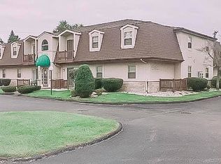 2106 Stirrup Ln APT G302, Toledo, OH 43613