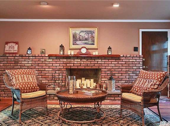 3rd image of 59 Granada Cir