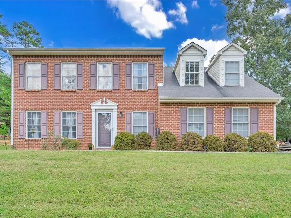 100 Chimney Sweep Ct, Goodview, VA 24095