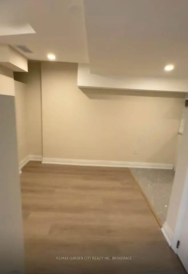 1 bed, $1,599 — Photo 4