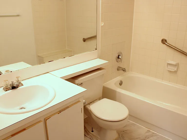 952 Courtyard Ln #12 — Photo 15