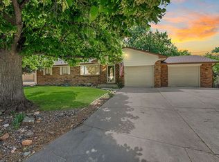 1431 S Cody St, Lakewood, CO 80232