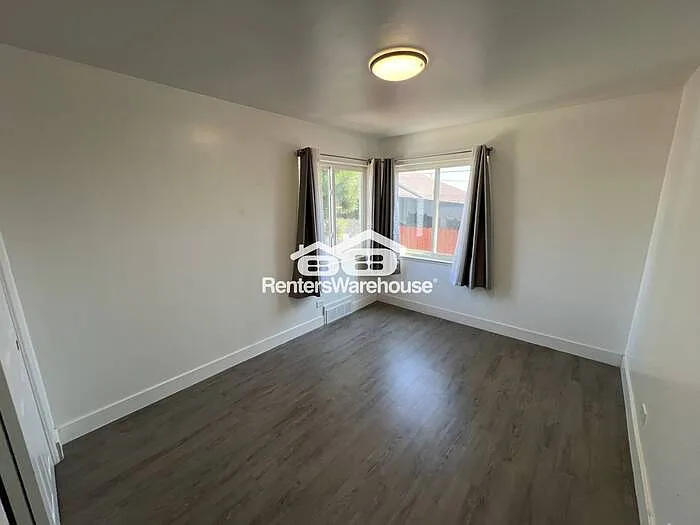 342 S Alcott St #A — Photo 11