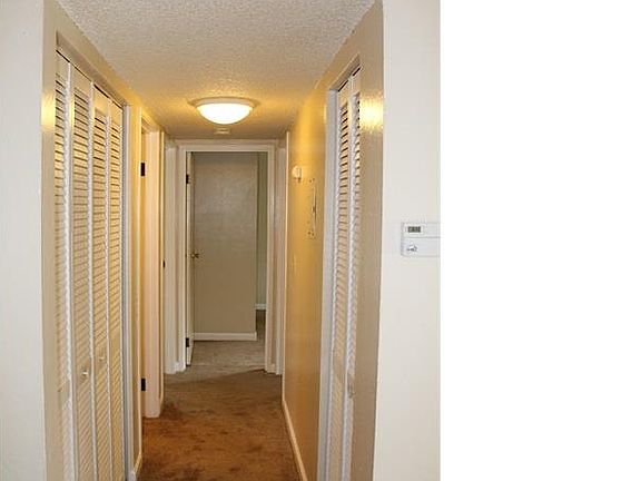 3rd image of 1422 Alamo Dr APT B