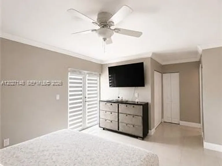 12295 SW 10th Ter — Photo 13