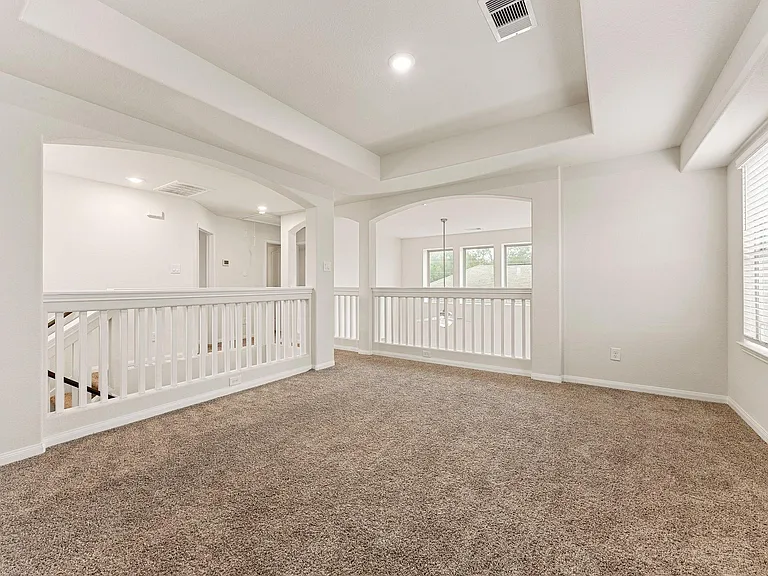 15837 Roberto Clemente Ct — Photo 32