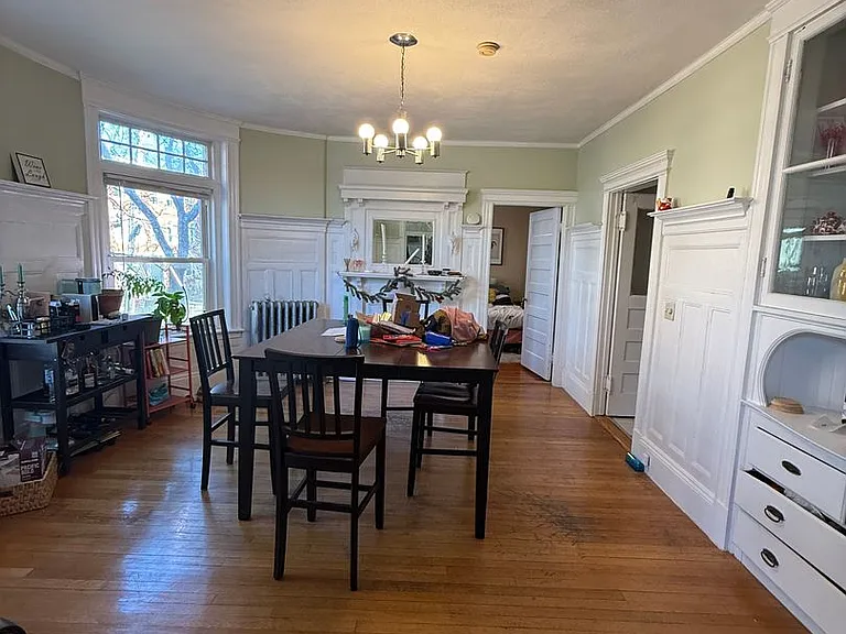 1887 Beacon St #1 — Photo 2