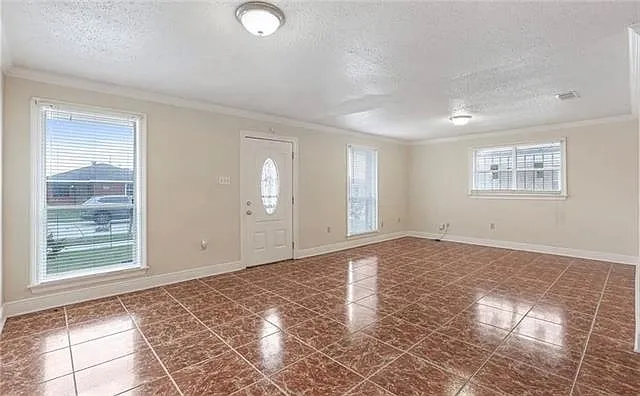 3 bed, 1.5 bath, 1773 sqft, $1,850 — Photo 2
