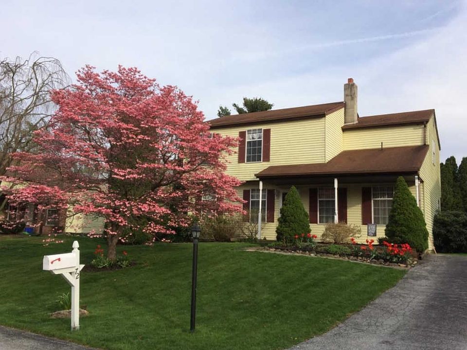 1st image of 72 Chatham Ct