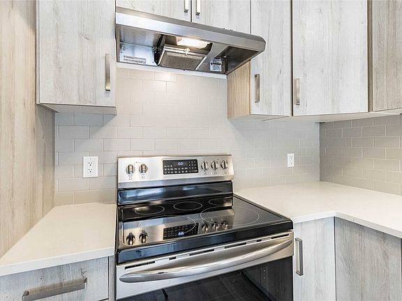 3rd image of 133 Sunflower Pl