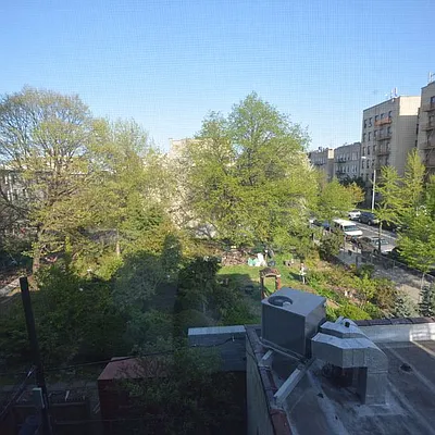 Rented by SCOUTBK.COM | media 40