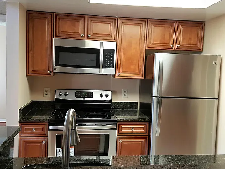 10520 Beacon Ridge Dr #303 — Photo 8