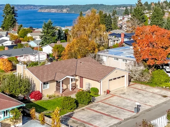 1747 N Narrows Drive, Tacoma, WA 98406