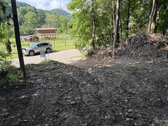 5th image of N Fork River Rd