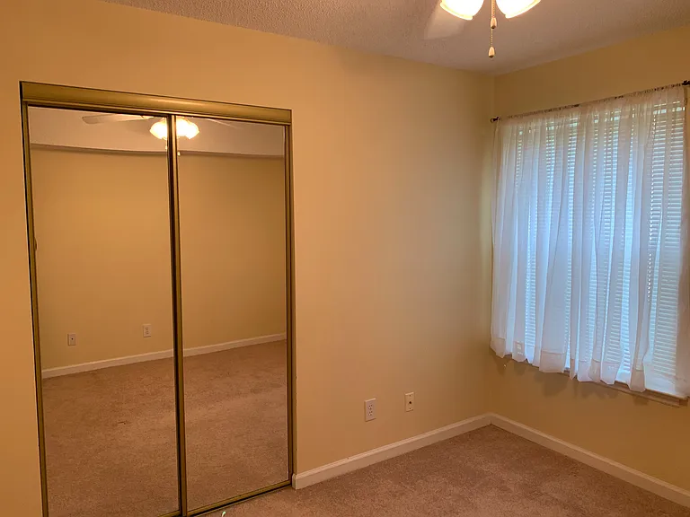 2136 Clearwater Dr #F — Photo 16