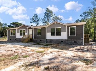 108 Union Ln, Saint Stephen, SC 29479