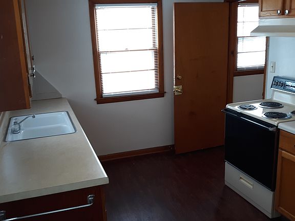 2nd image of 1551 Foeller Dr