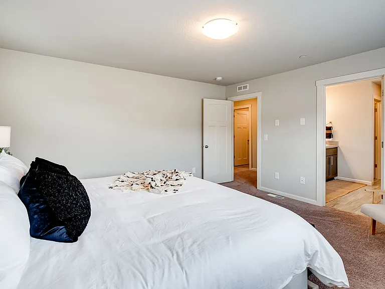 8782 N Otter Cir — Photo 48