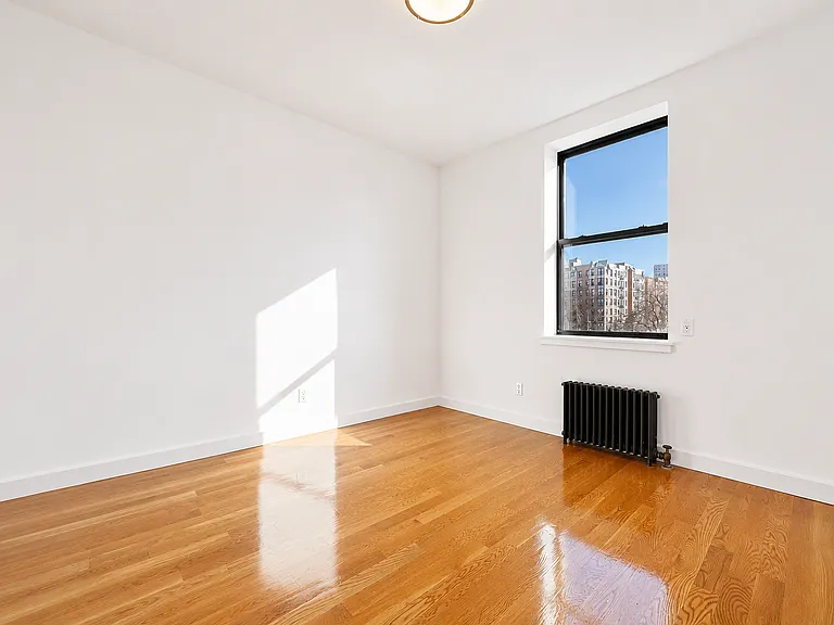 601 W 137th St #47 — Photo 8