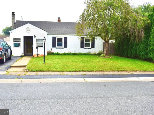 312 McGinn Pl, New Castle, DE 19720