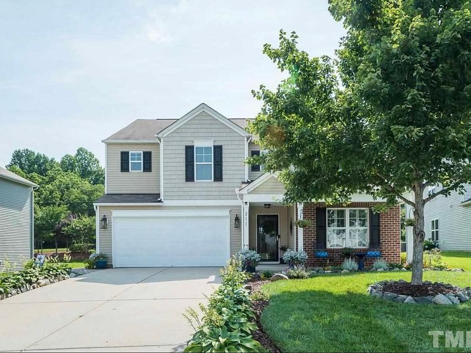 1st image of 211 Norwood Ct S