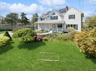 106 S Country Road, Westhampton Beach, NY 11978