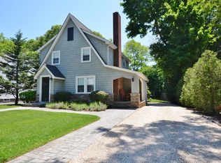 18 Hilden St, Kings Park, NY 11754