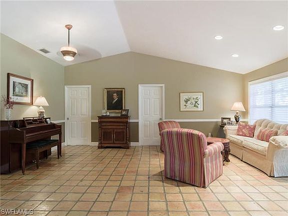 5th image of 5646 Solera Ct