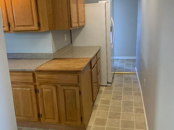 34 Shamrock St #2, Worcester, MA 01605