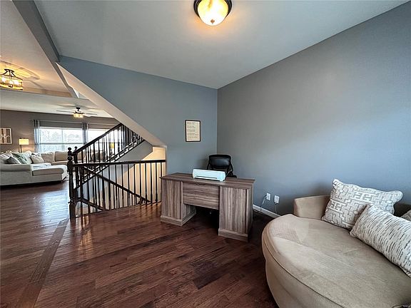 4th image of 7944 Pinetop Dr