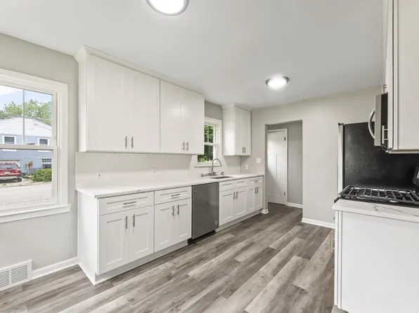 1738 Missouri AVENUE, South Milwaukee, WI 53172
