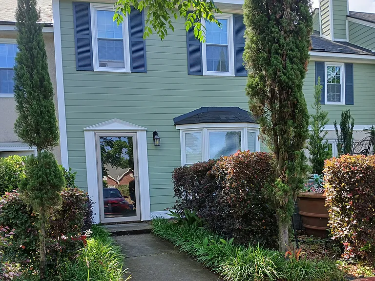 10 Fowkewood Ct — Photo 6