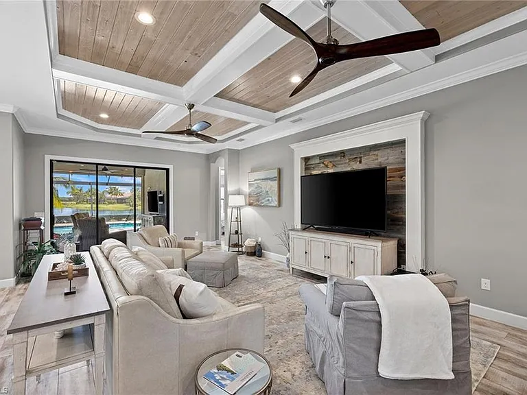 9515 Campanile Cir — Photo 10