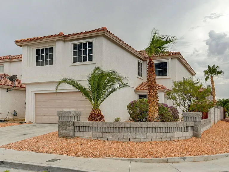 10115 Lemon Thyme St — Photo 2