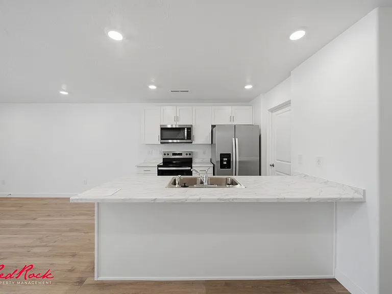 2775 E Rushpink Ln — Photo 12