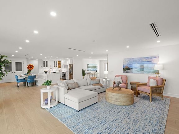 3rd image of 26888 McLaughlin Blvd