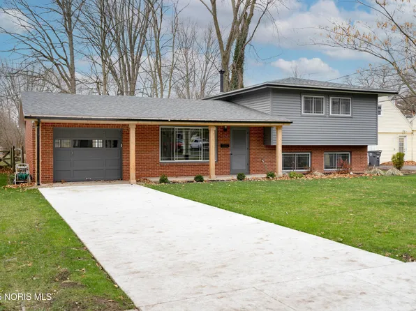 1016 Walnut St, Perrysburg, OH 43551